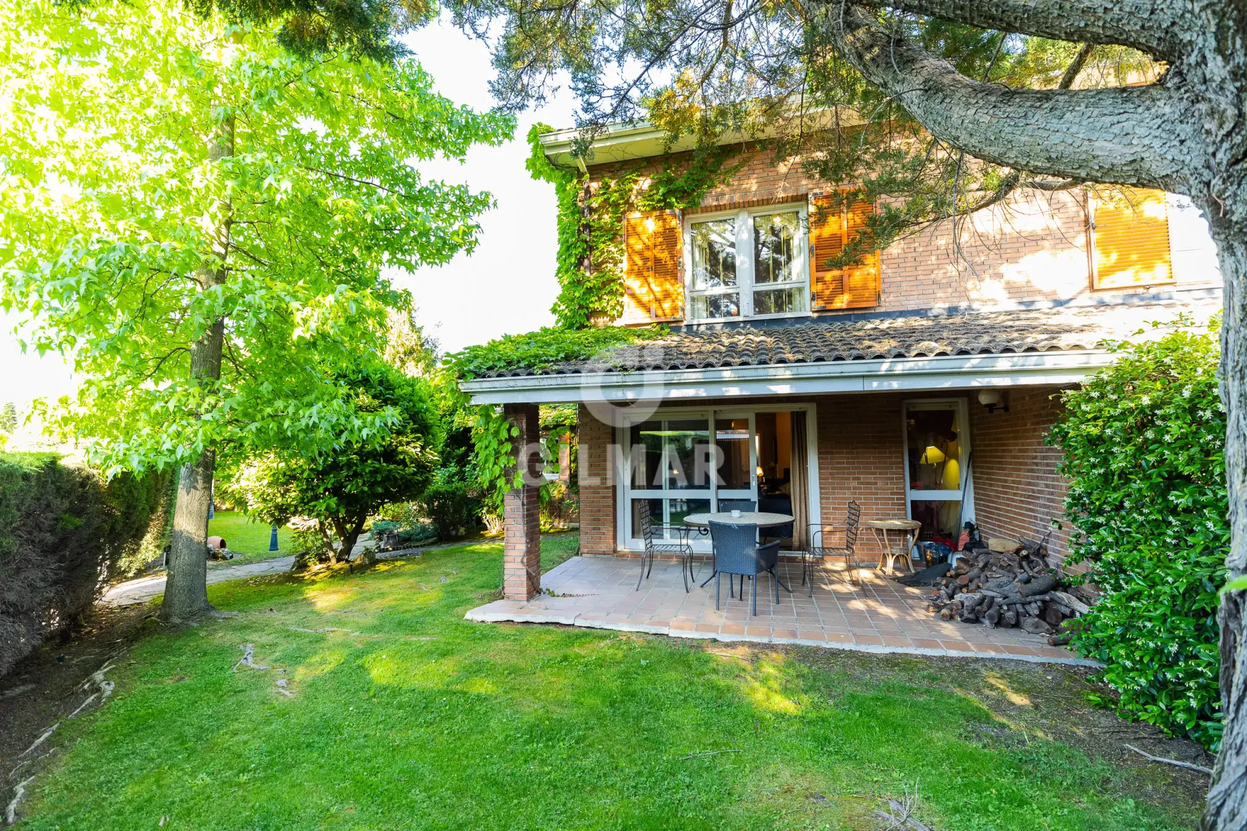 Semi-detached house in Collado Mediano / Becerril - Madrid