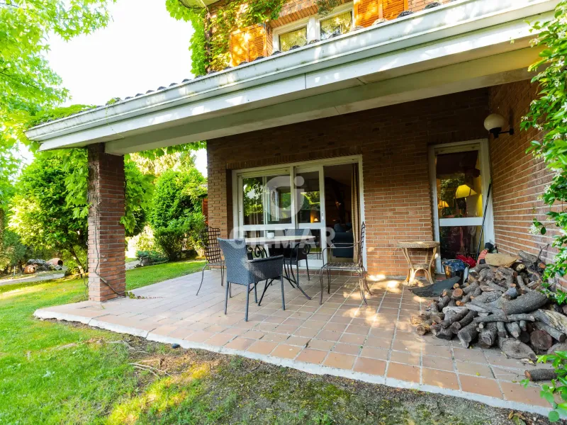 Semi-detached house in Collado Mediano / Becerril - Madrid