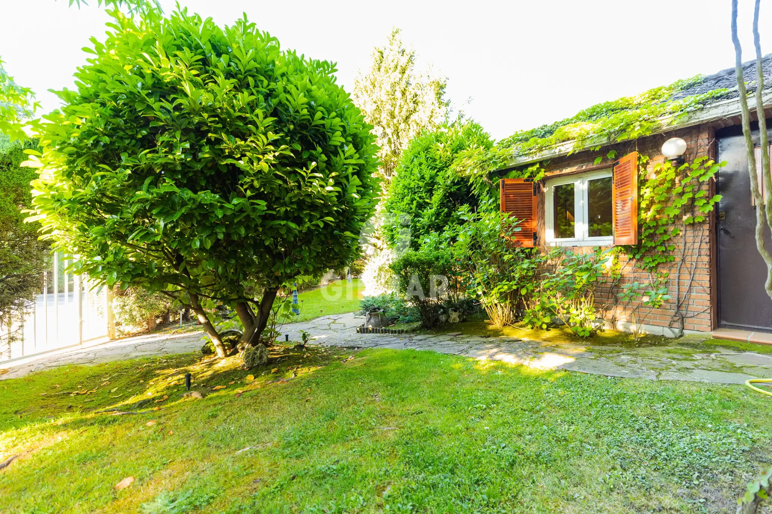 Semi-detached house in Collado Mediano / Becerril - Madrid