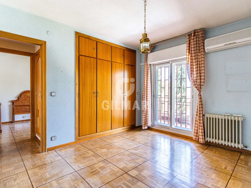 Townhouse in Peñagrande - Madrid
