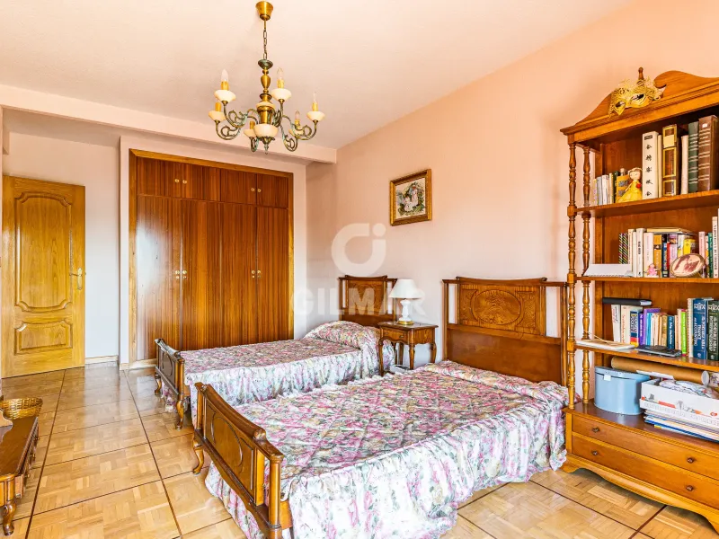 Townhouse in Peñagrande - Madrid