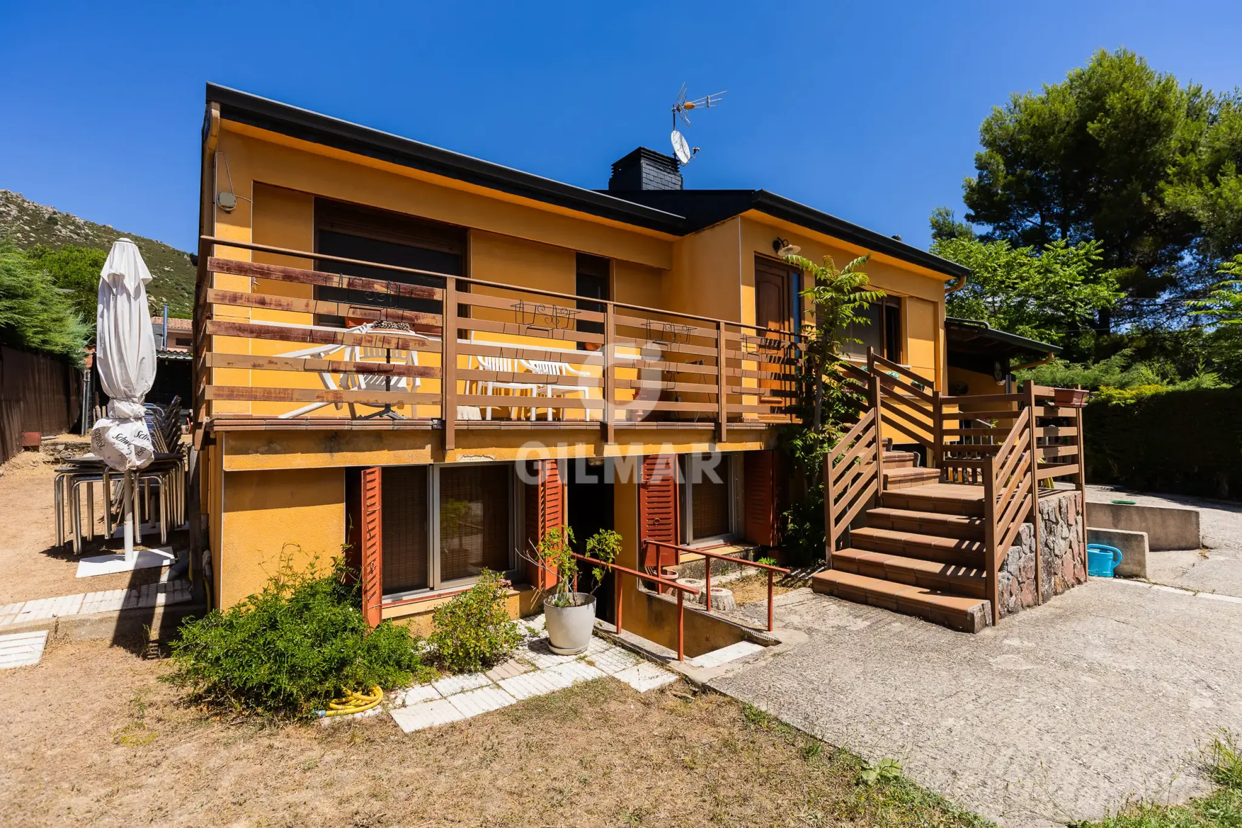 Villa in Collado Mediano / Becerril - Madrid