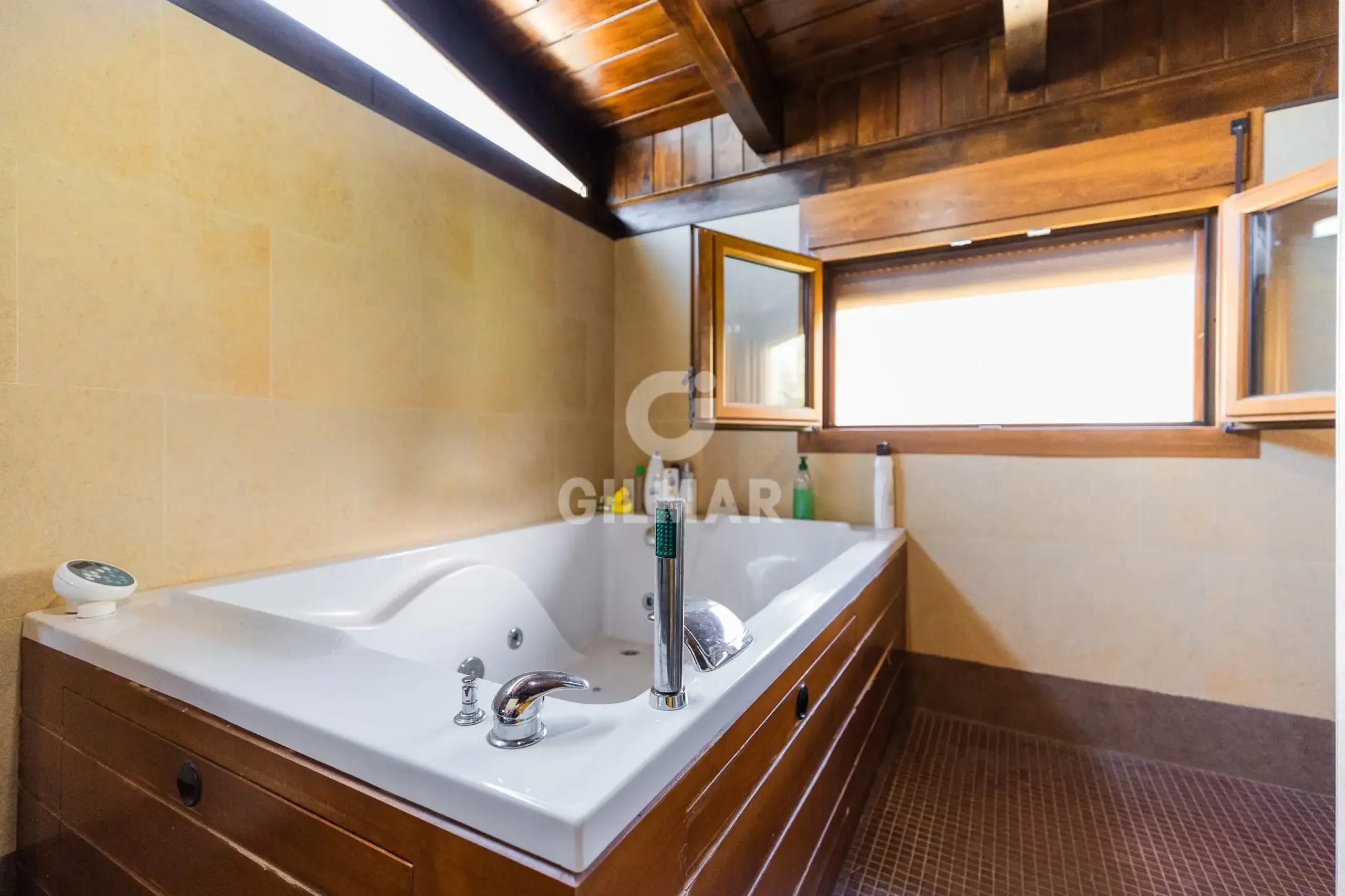 Villa in Collado Mediano / Becerril - Madrid