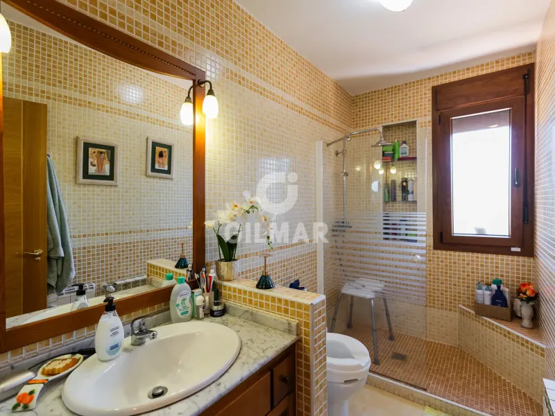 Villa in Collado Mediano / Becerril - Madrid