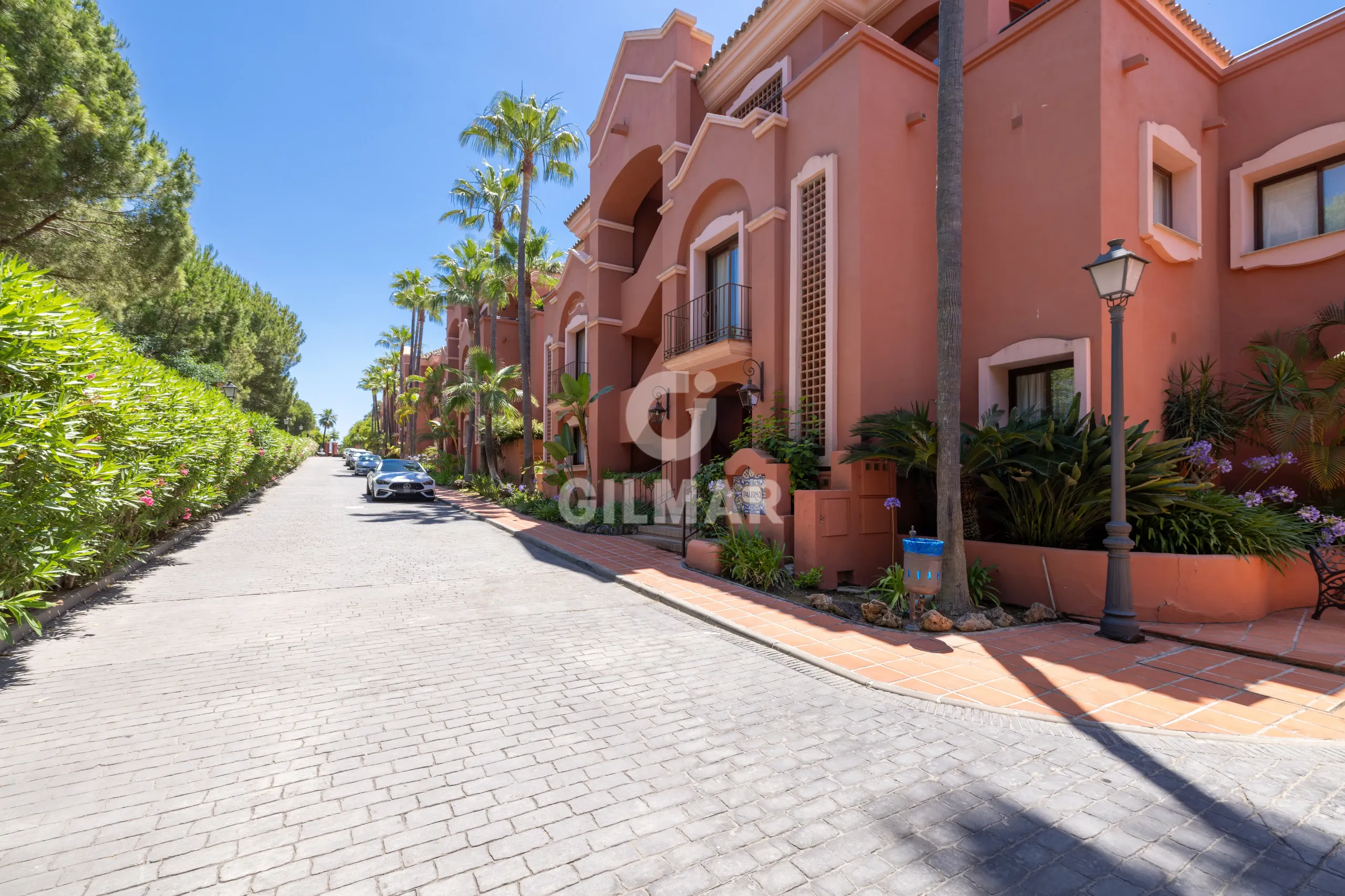 Apartment in Nueva Andalucía - Málaga