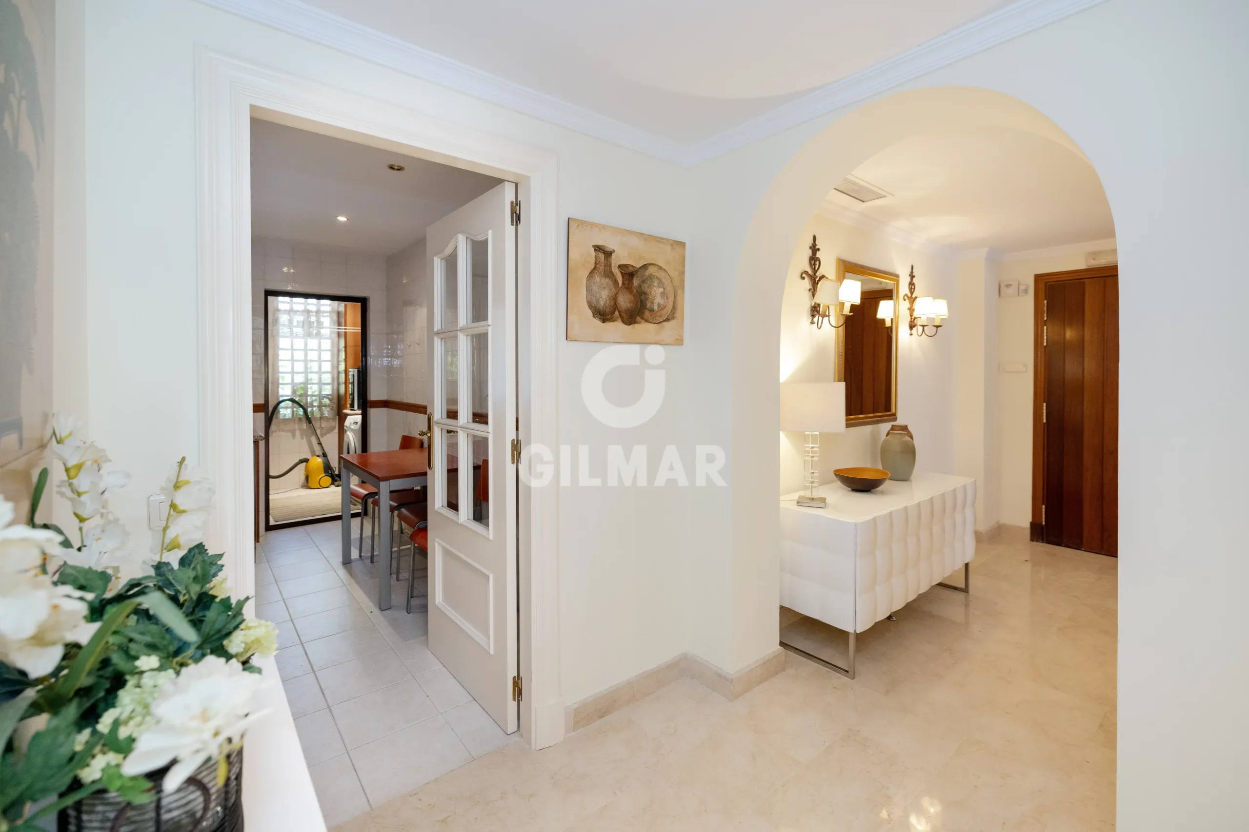 Apartment in Nueva Andalucía - Málaga