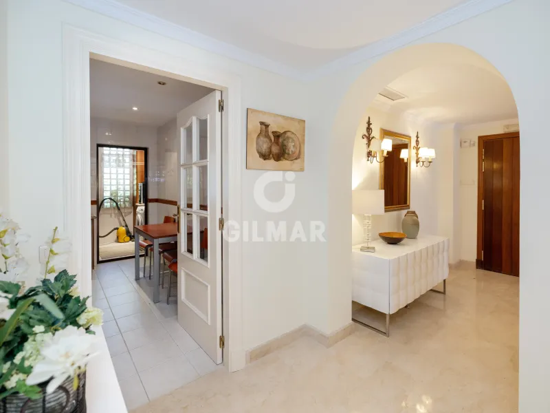 Apartment in Nueva Andalucía - Málaga
