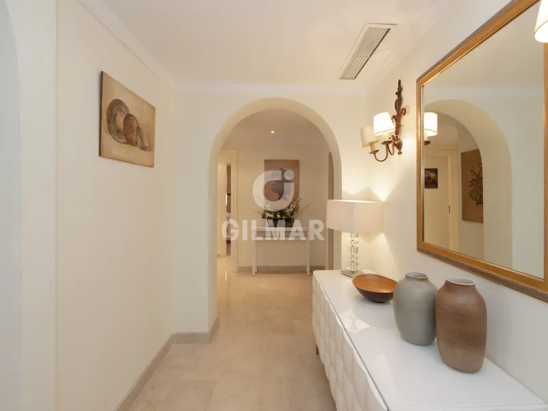 Apartment in Nueva Andalucía - Málaga