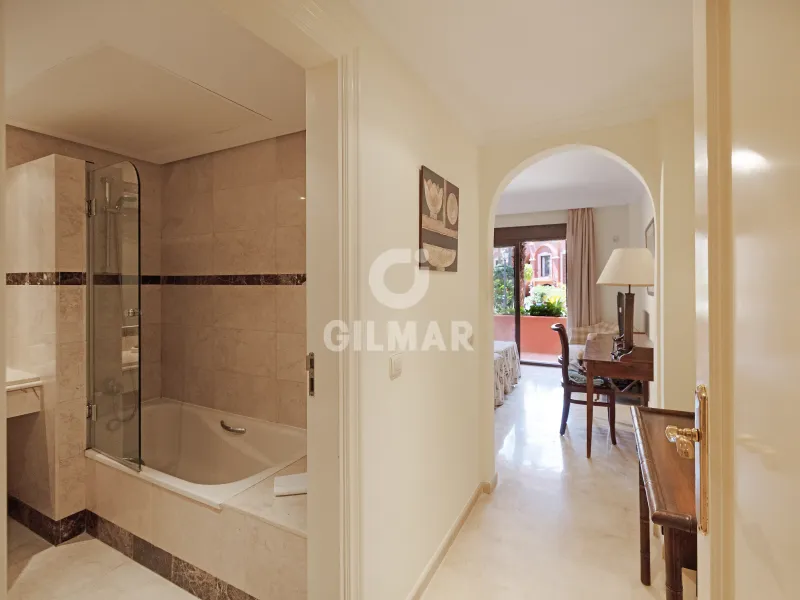 Apartment in Nueva Andalucía - Málaga