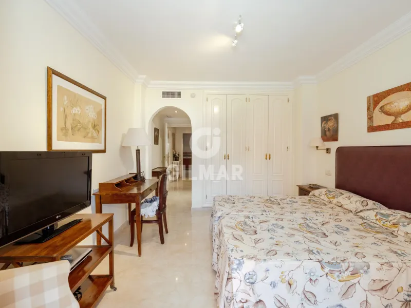 Apartment in Nueva Andalucía - Málaga