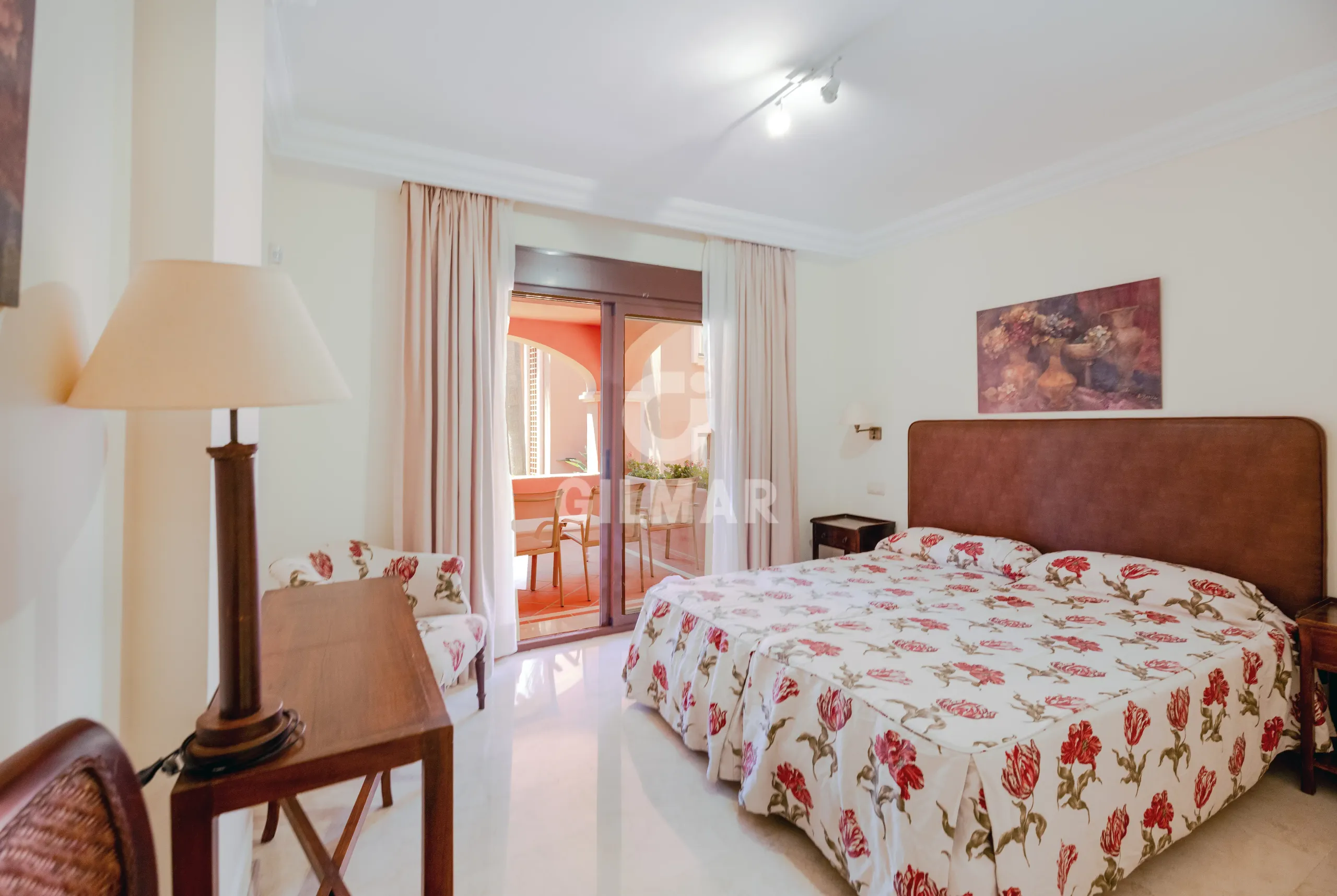 Apartment in Nueva Andalucía - Málaga