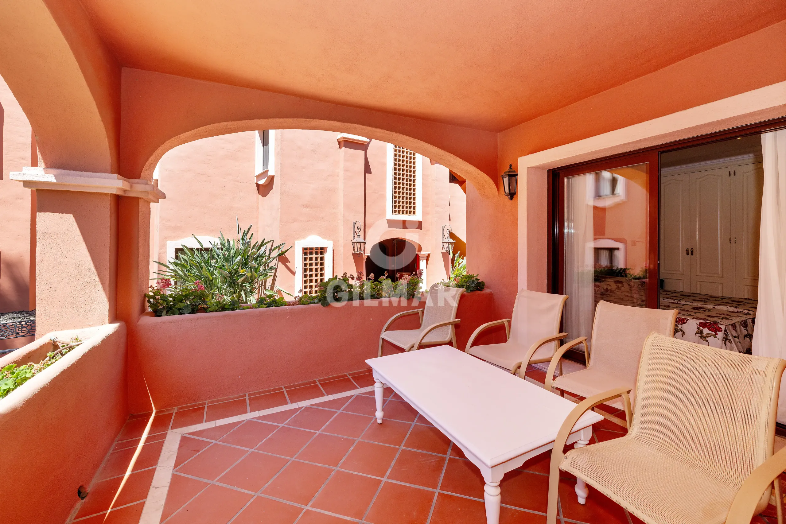 Apartment in Nueva Andalucía - Málaga