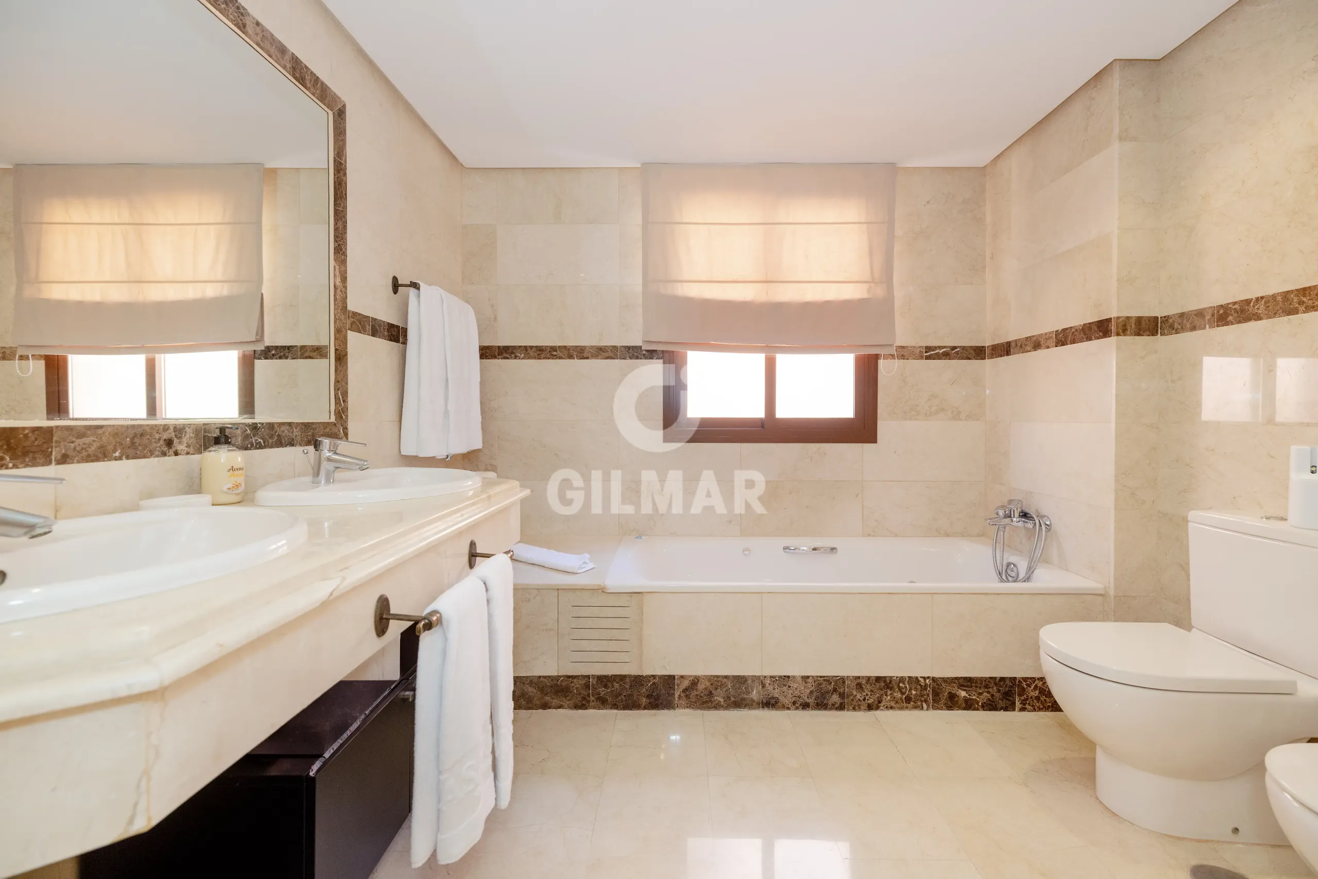Apartment in Nueva Andalucía - Málaga