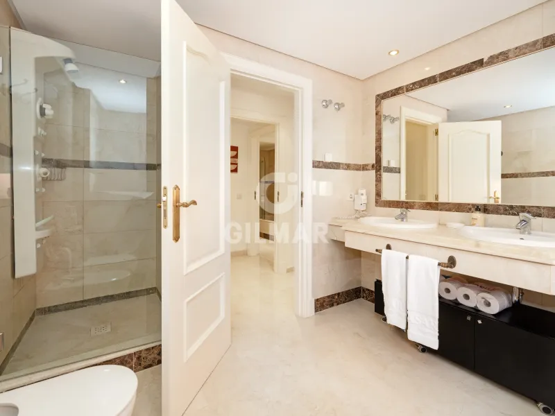 Apartment in Nueva Andalucía - Málaga