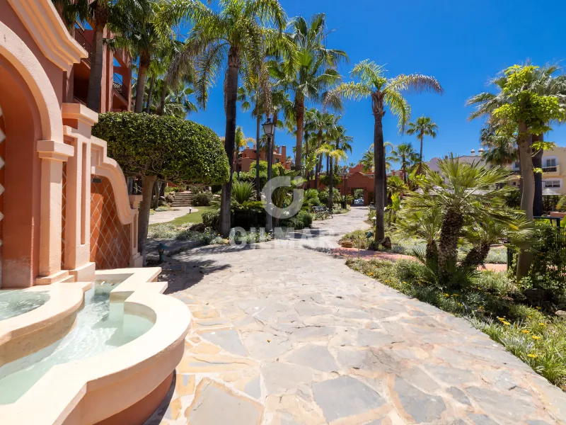 Apartment in Nueva Andalucía - Málaga