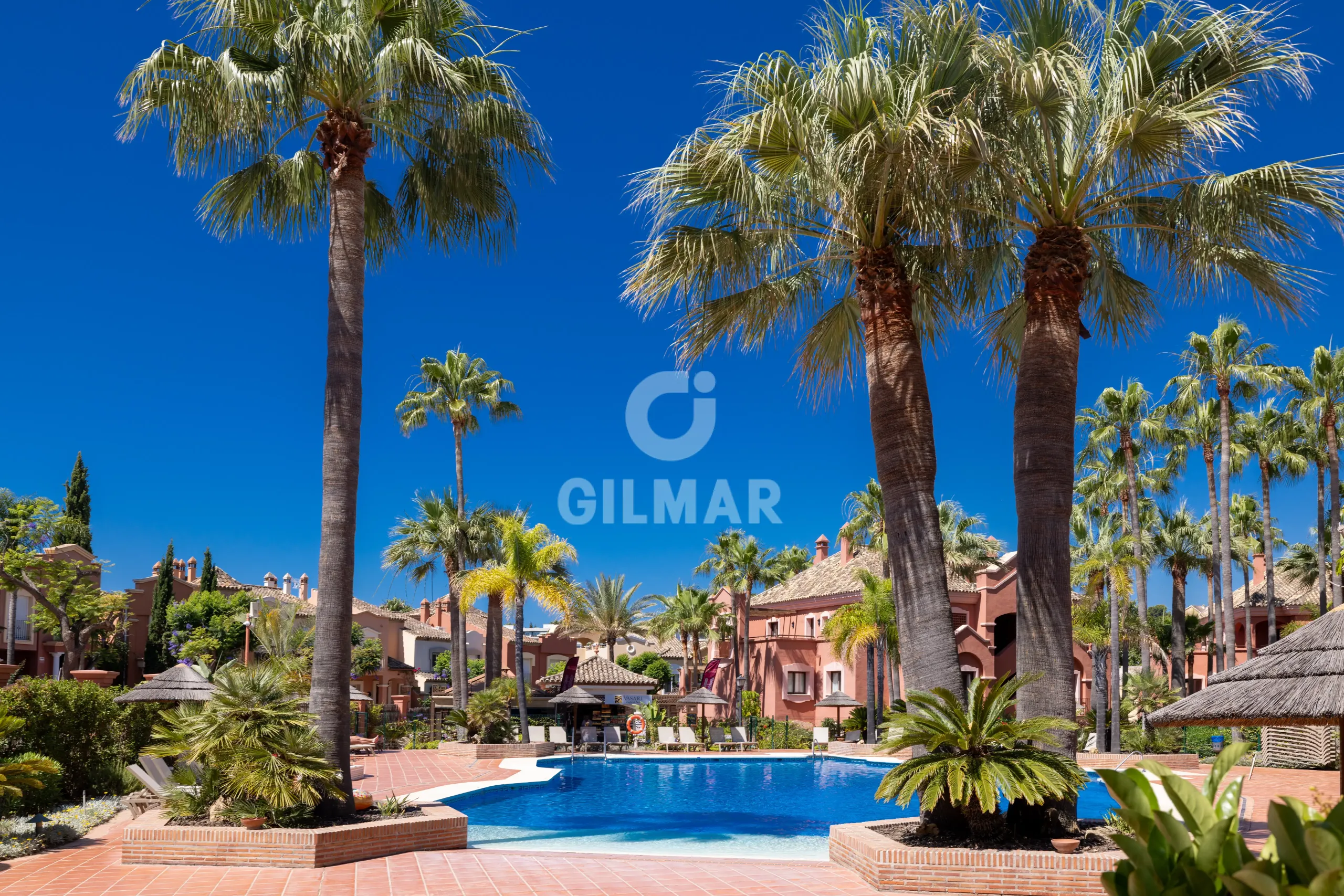 Apartment in Nueva Andalucía - Málaga