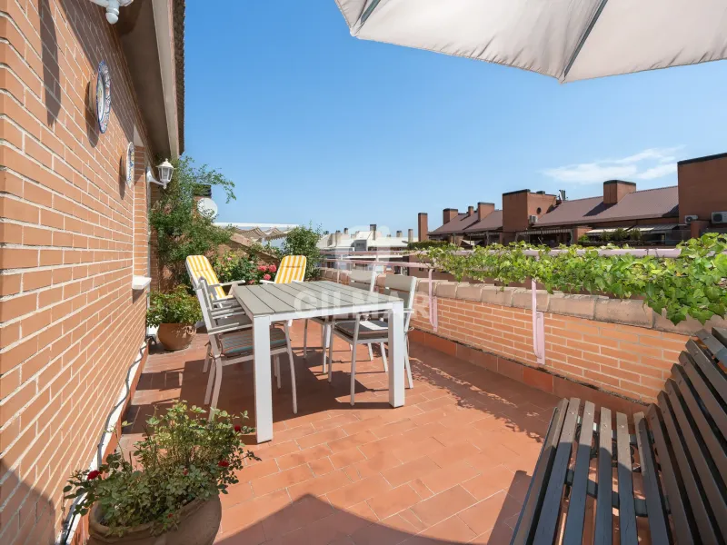 Ático en Rosas - Madrid