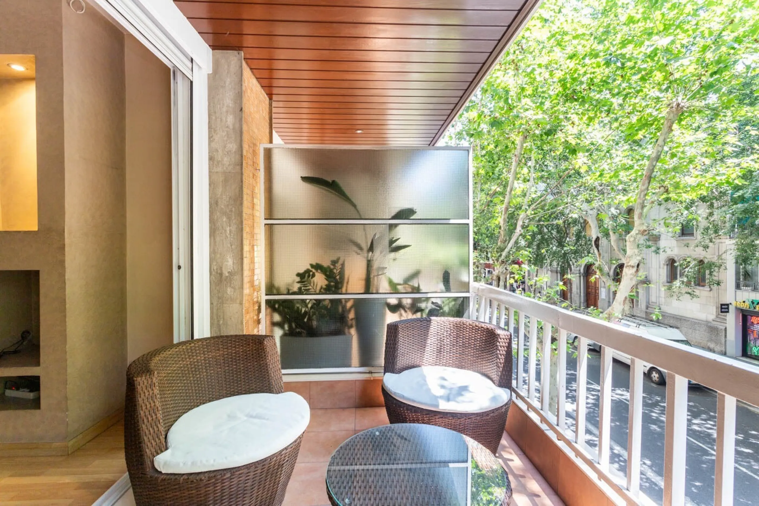 Piso elegante con terraza en Eixample, Barcelona