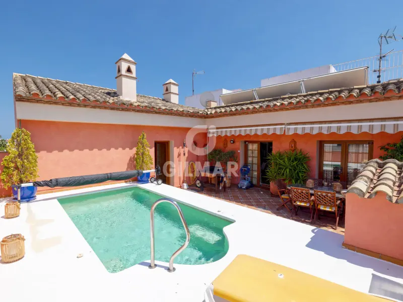 Semi-detached house in Estepona - Málaga