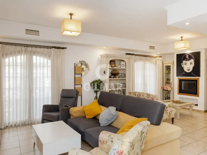 Semi-detached house in Estepona - Málaga