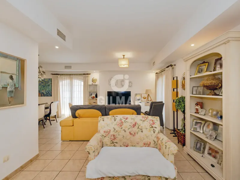 Semi-detached house in Estepona - Málaga