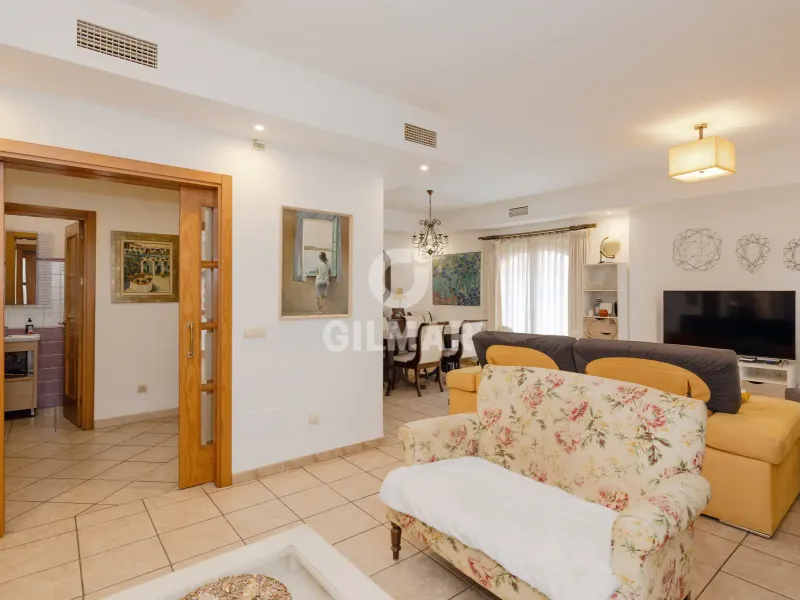 Semi-detached house in Estepona - Málaga