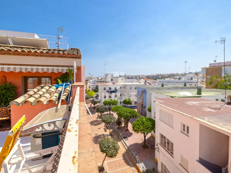 Semi-detached house in Estepona - Málaga