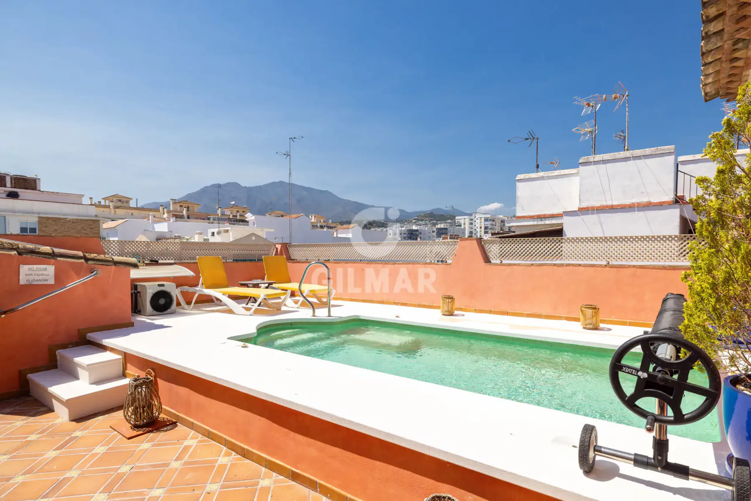 Semi-detached house in Estepona - Málaga