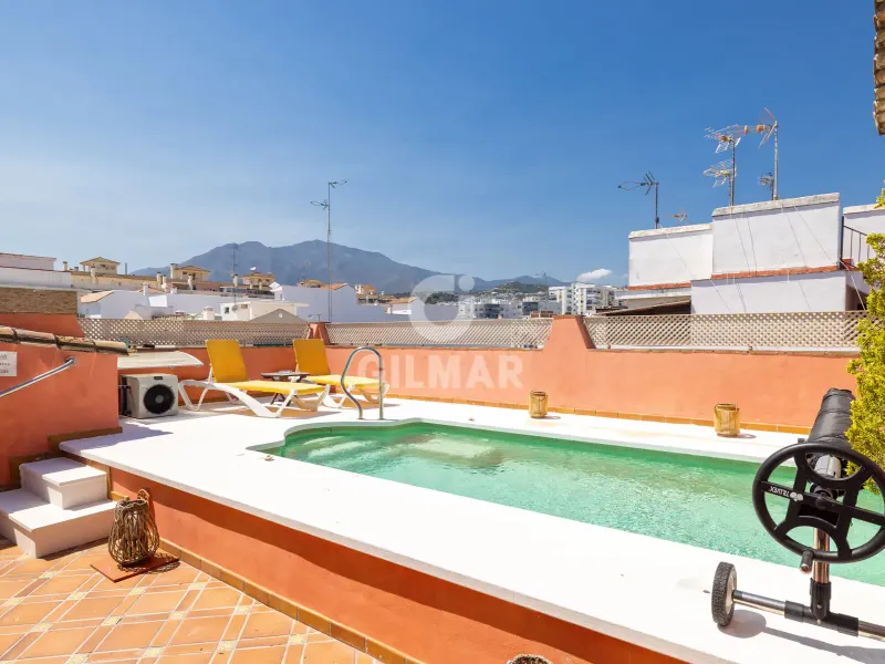 Semi-detached house in Estepona - Málaga