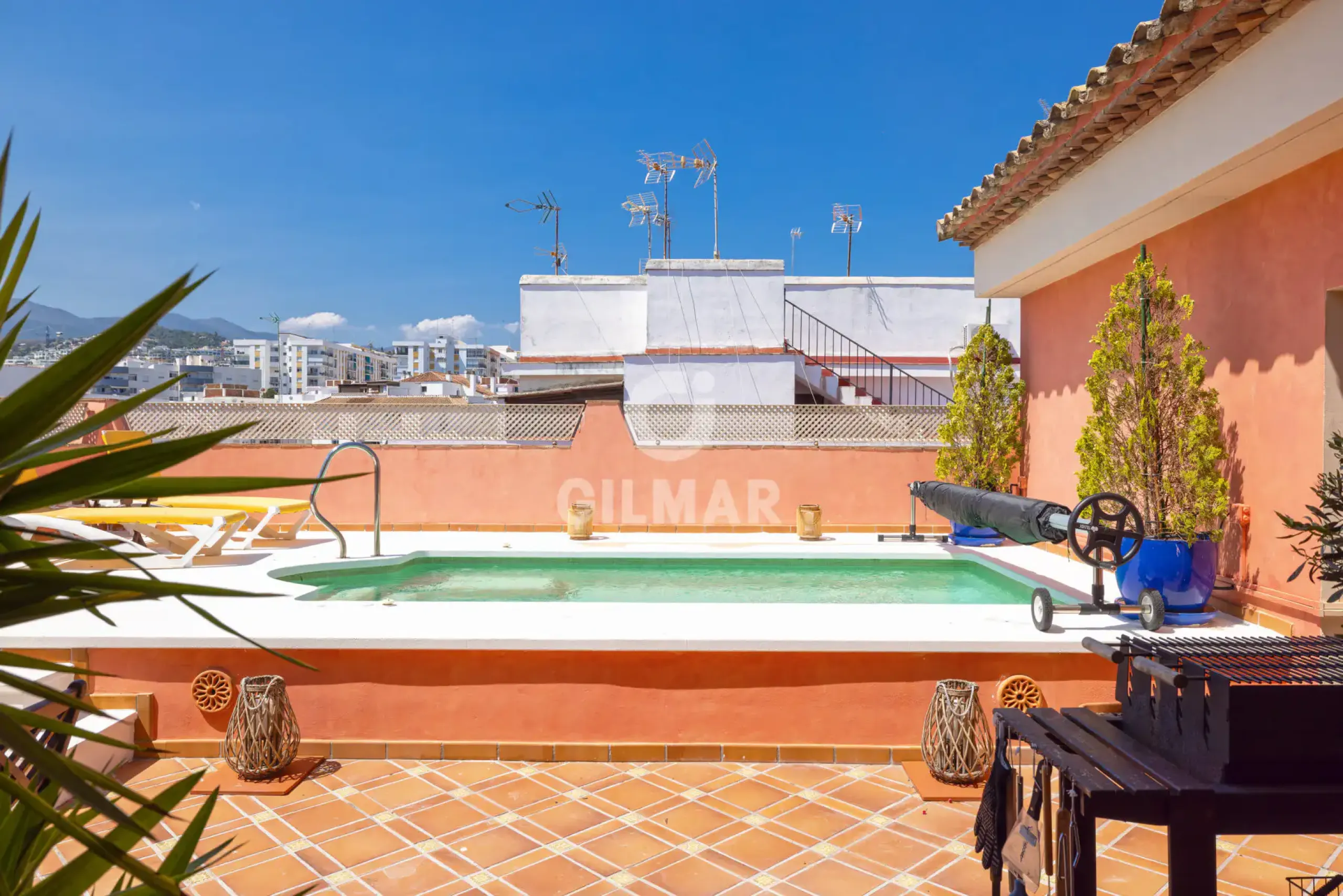 Semi-detached house in Estepona - Málaga