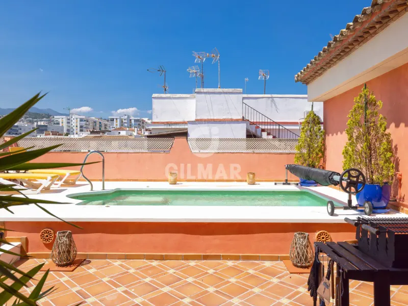 Semi-detached house in Estepona - Málaga