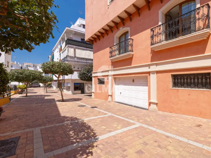 Semi-detached house in Estepona - Málaga