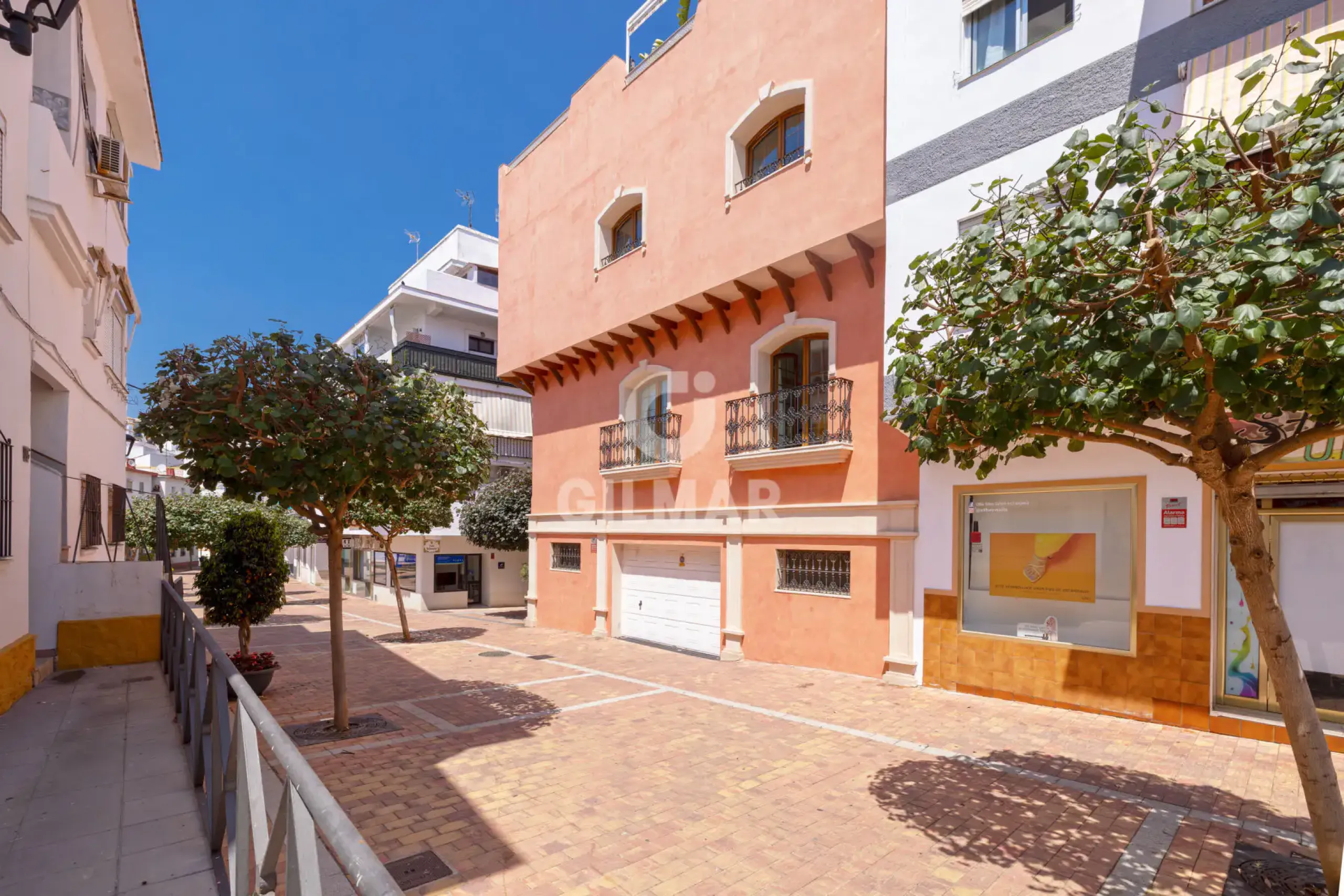 Semi-detached house in Estepona - Málaga