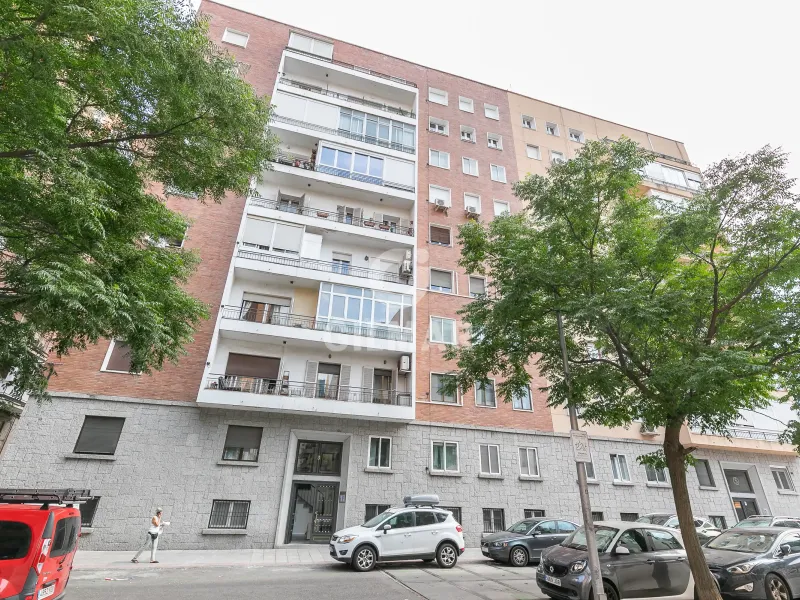 Apartment in Almenara - Madrid