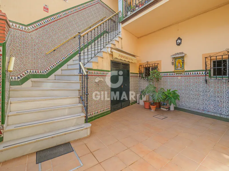 Villa in Nervión - Sevilla