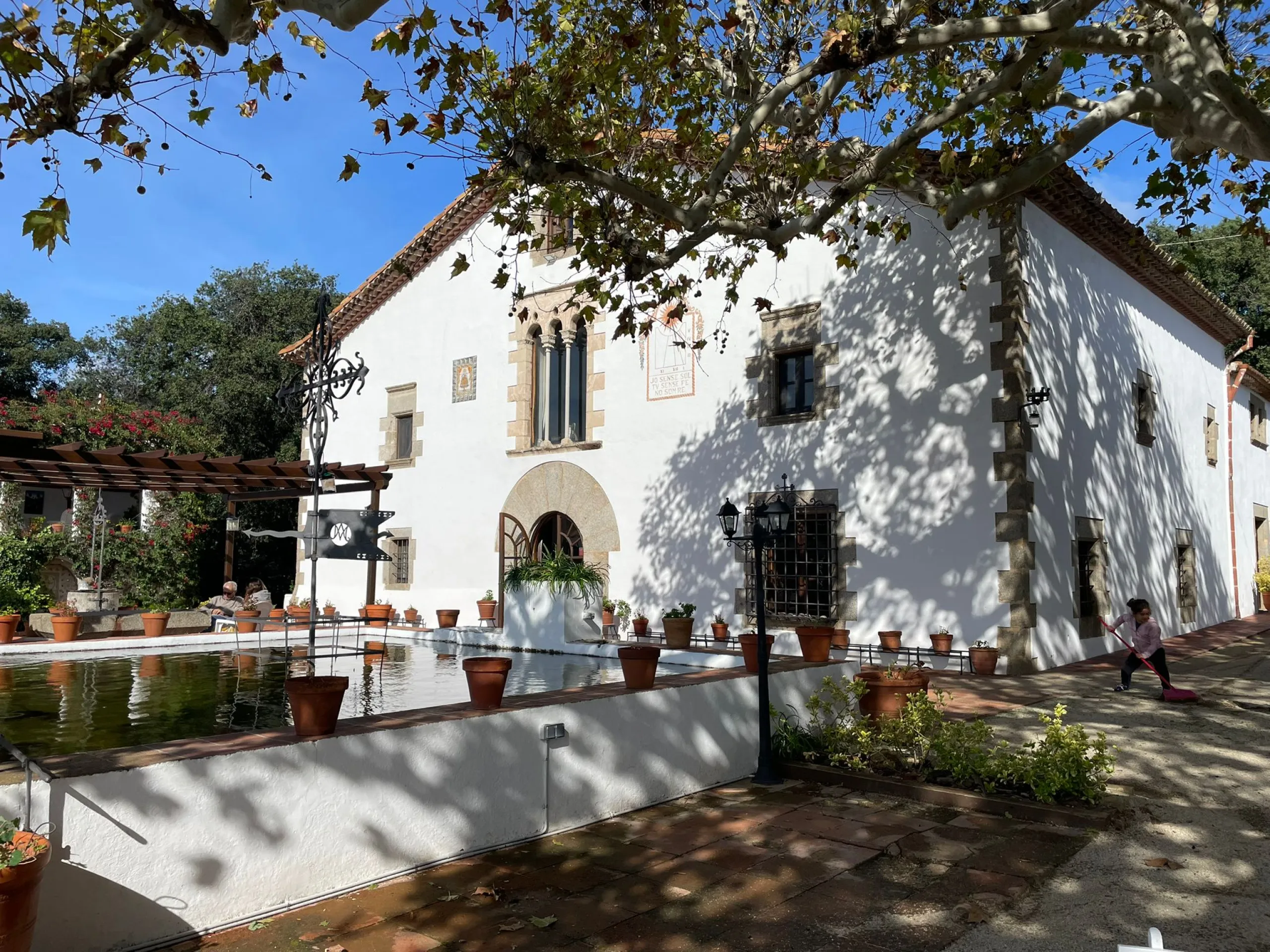 Finca histórica única del siglo XIII en la Costa del Maresme — 28 hectáreas con vistas al mar, a solo 40 minutos de Barcelona