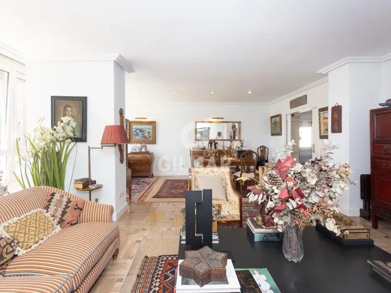 Apartment in Tetuán - Madrid
