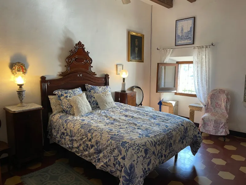 Finca histórica única del siglo XIII en la Costa del Maresme — 28 hectáreas con vistas al mar, a solo 40 minutos de Barcelona