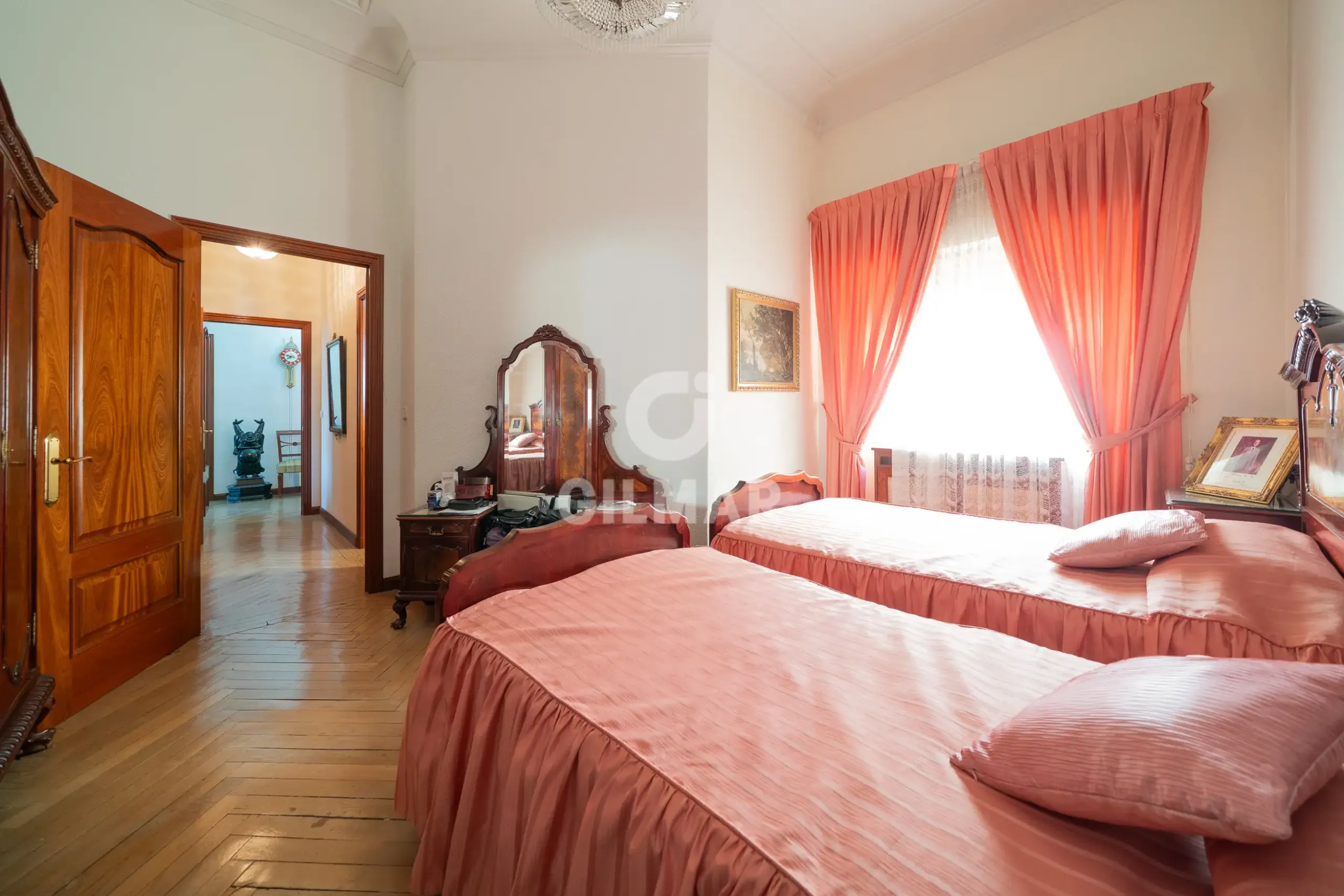 Apartment in Arapiles - Madrid