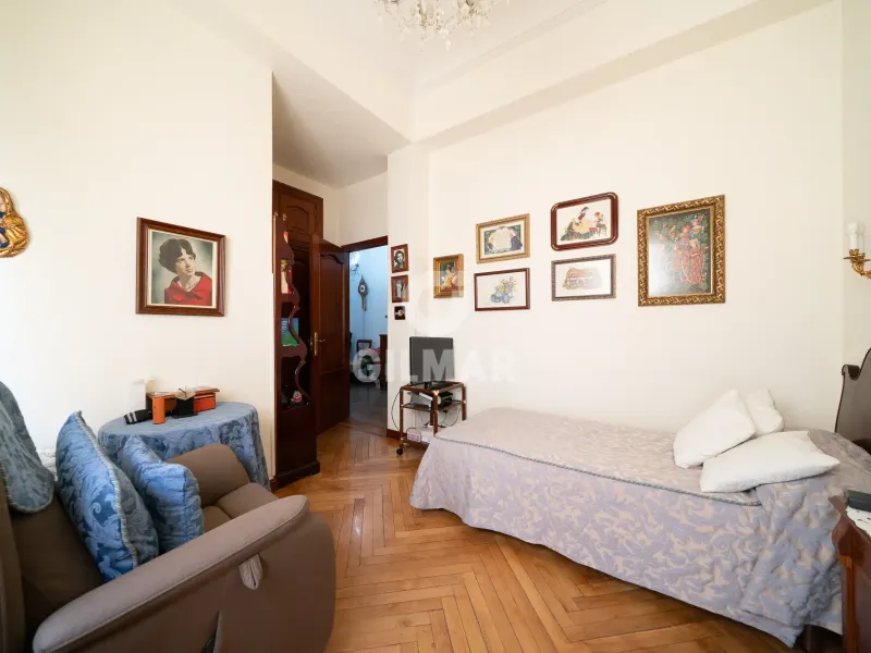 Apartment in Arapiles - Madrid