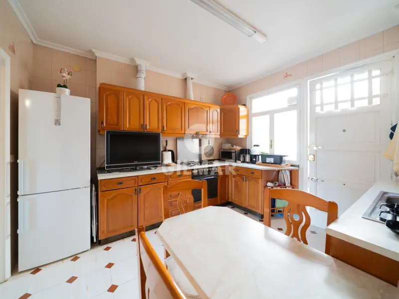 Apartment in Arapiles - Madrid
