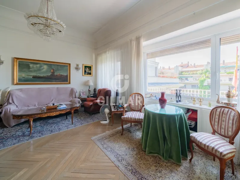 Apartment in Arapiles - Madrid