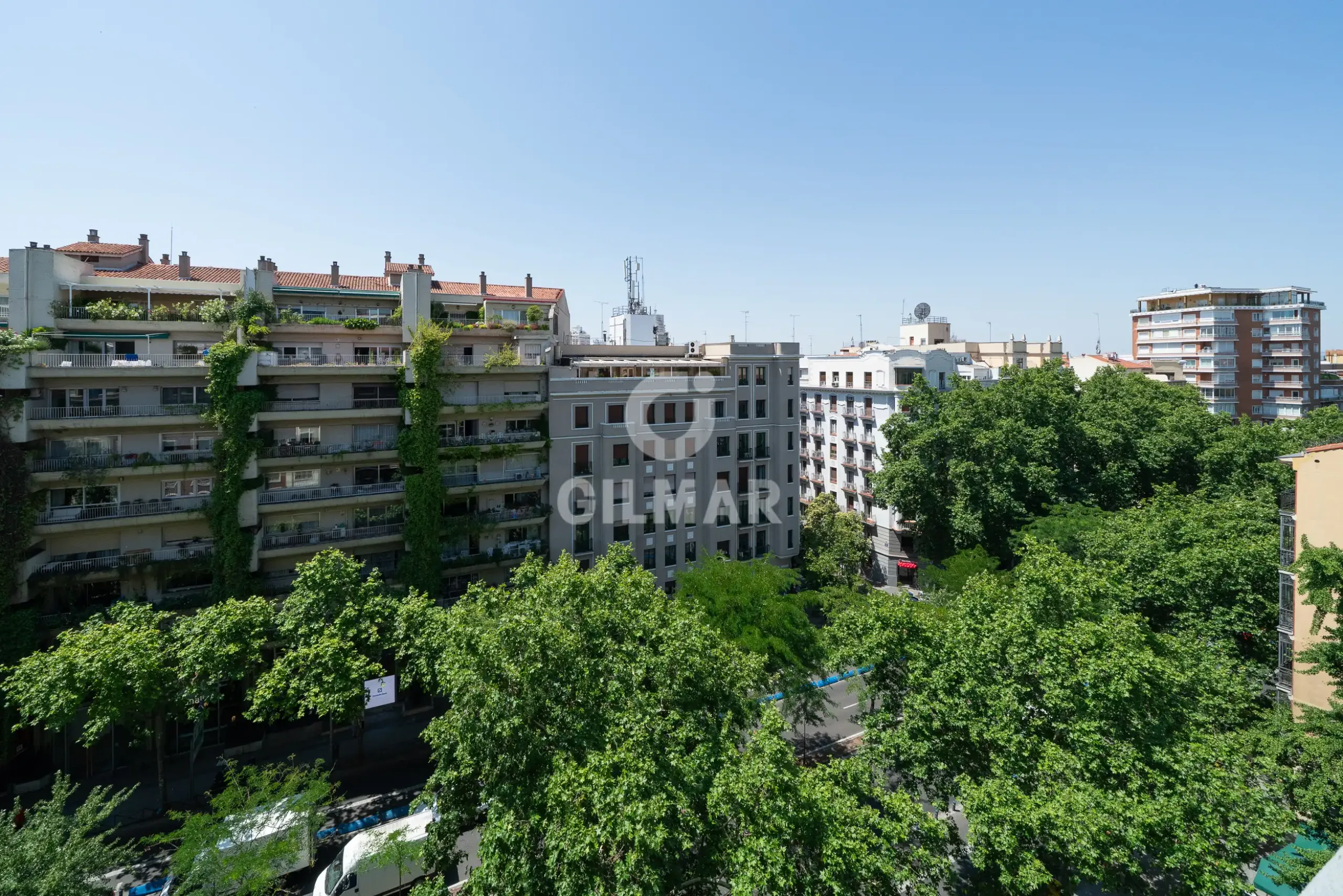Apartment in Arapiles - Madrid