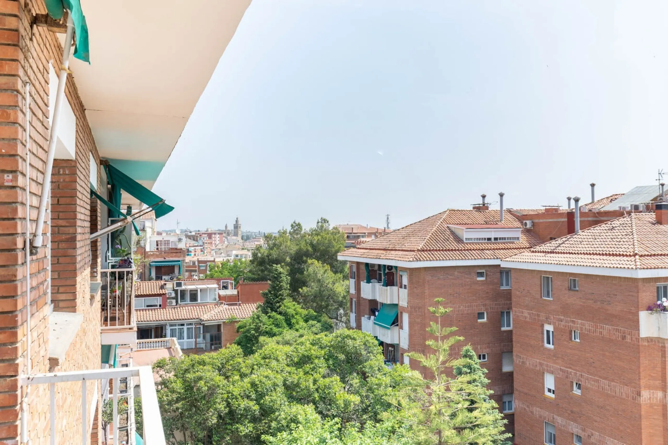 Piso de 3 dormitorios en la última planta, situado en la zona Centre-Estació de Sant Cugat, Barcelona