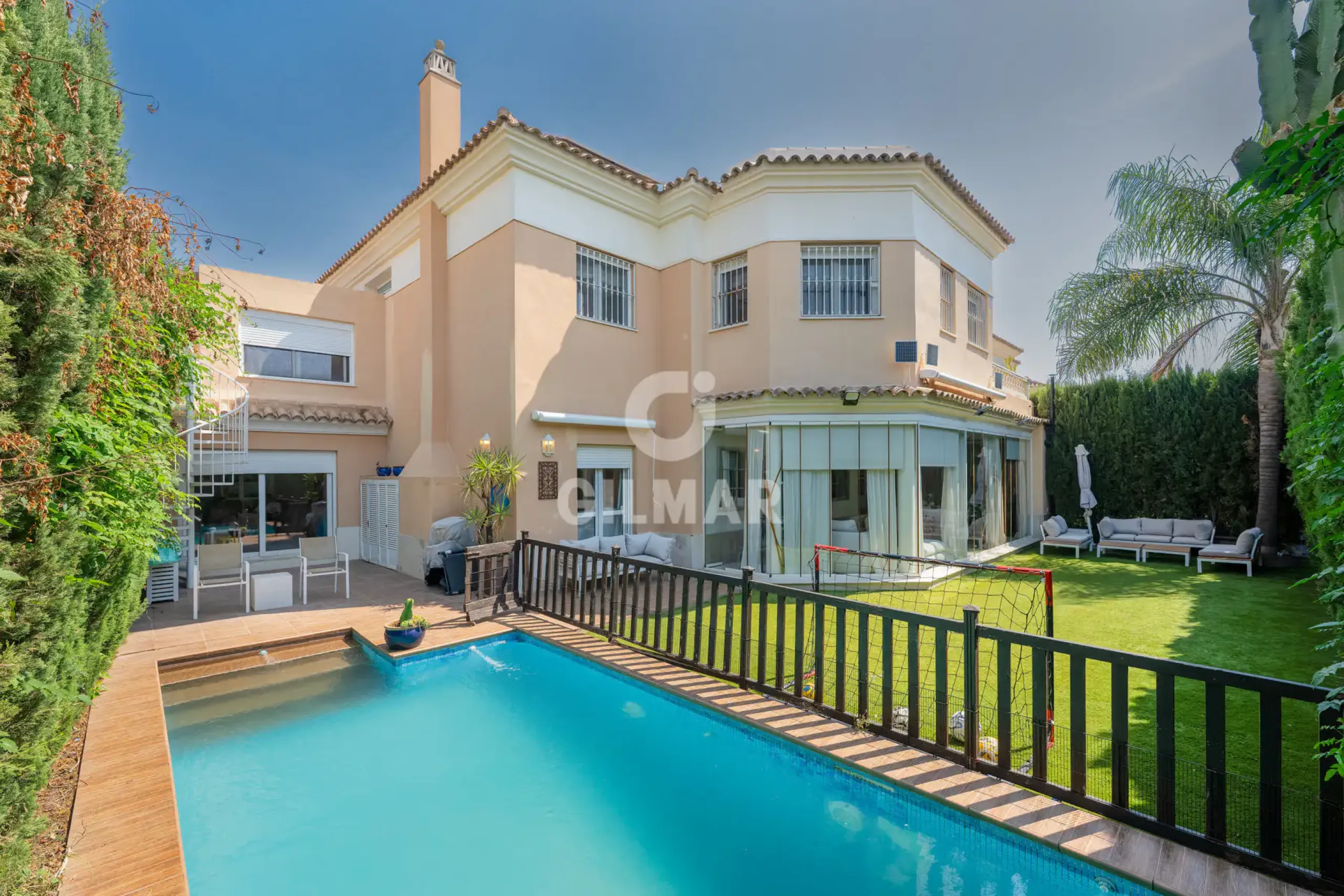 Villa in Montequinto - Sevilla