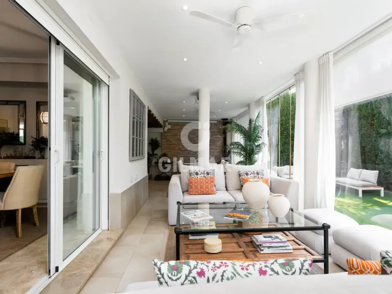 Villa in Montequinto - Sevilla
