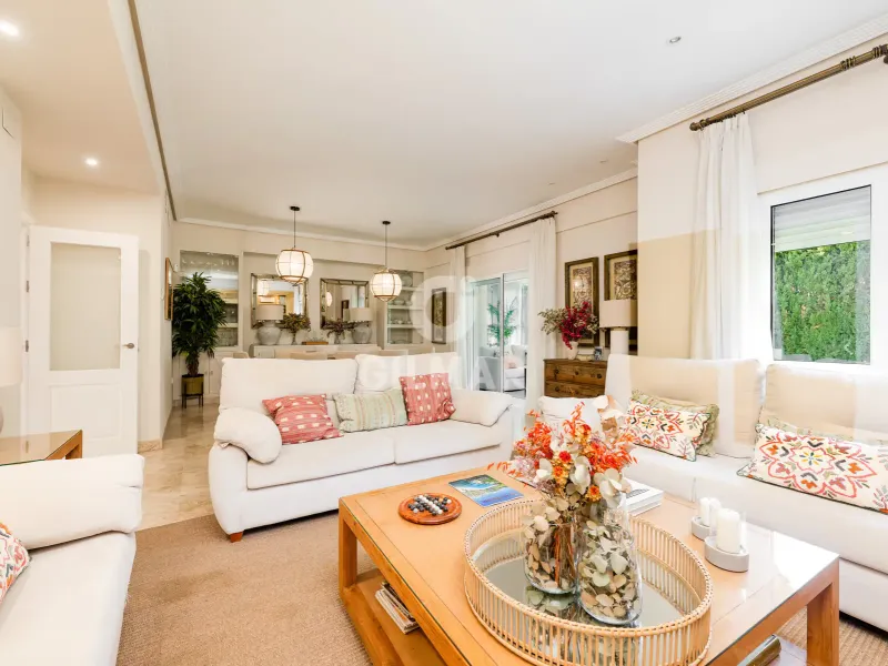 Villa in Montequinto - Sevilla