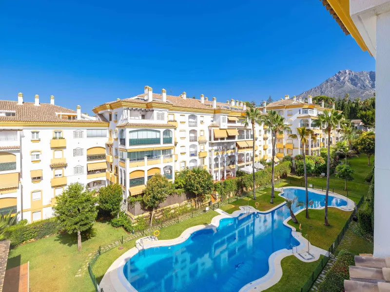 Duplex penthouse in Milla de Oro - Marb. Club - Málaga