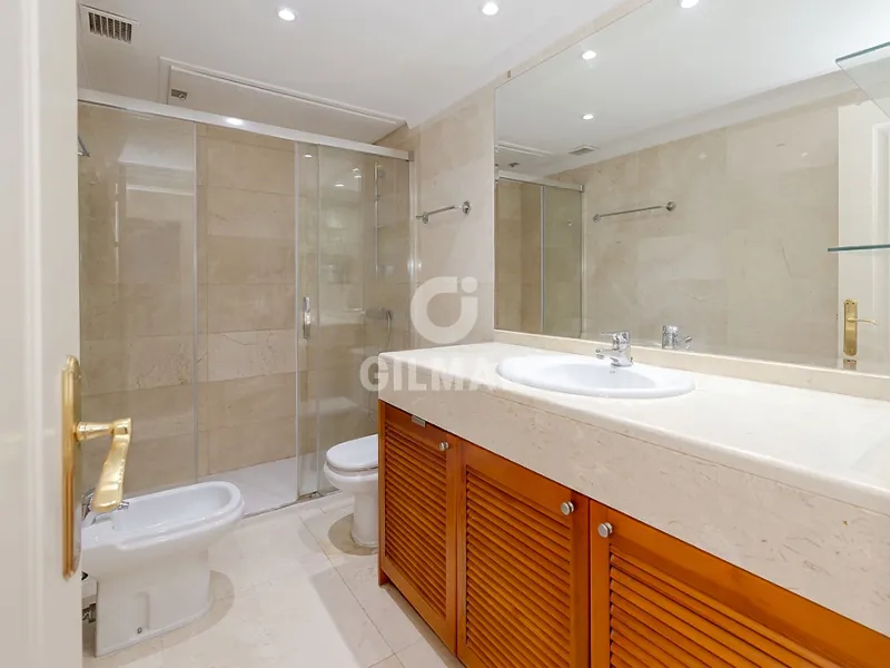 Duplex penthouse in Milla de Oro - Marb. Club - Málaga