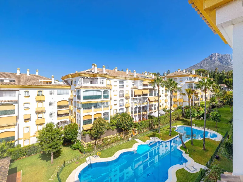 Duplex penthouse in Milla de Oro - Marb. Club - Málaga
